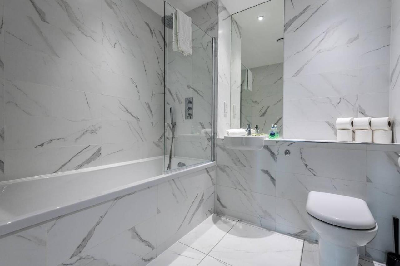 Waterfront Apartment With View Of Liver Building リヴァプール エクステリア 写真