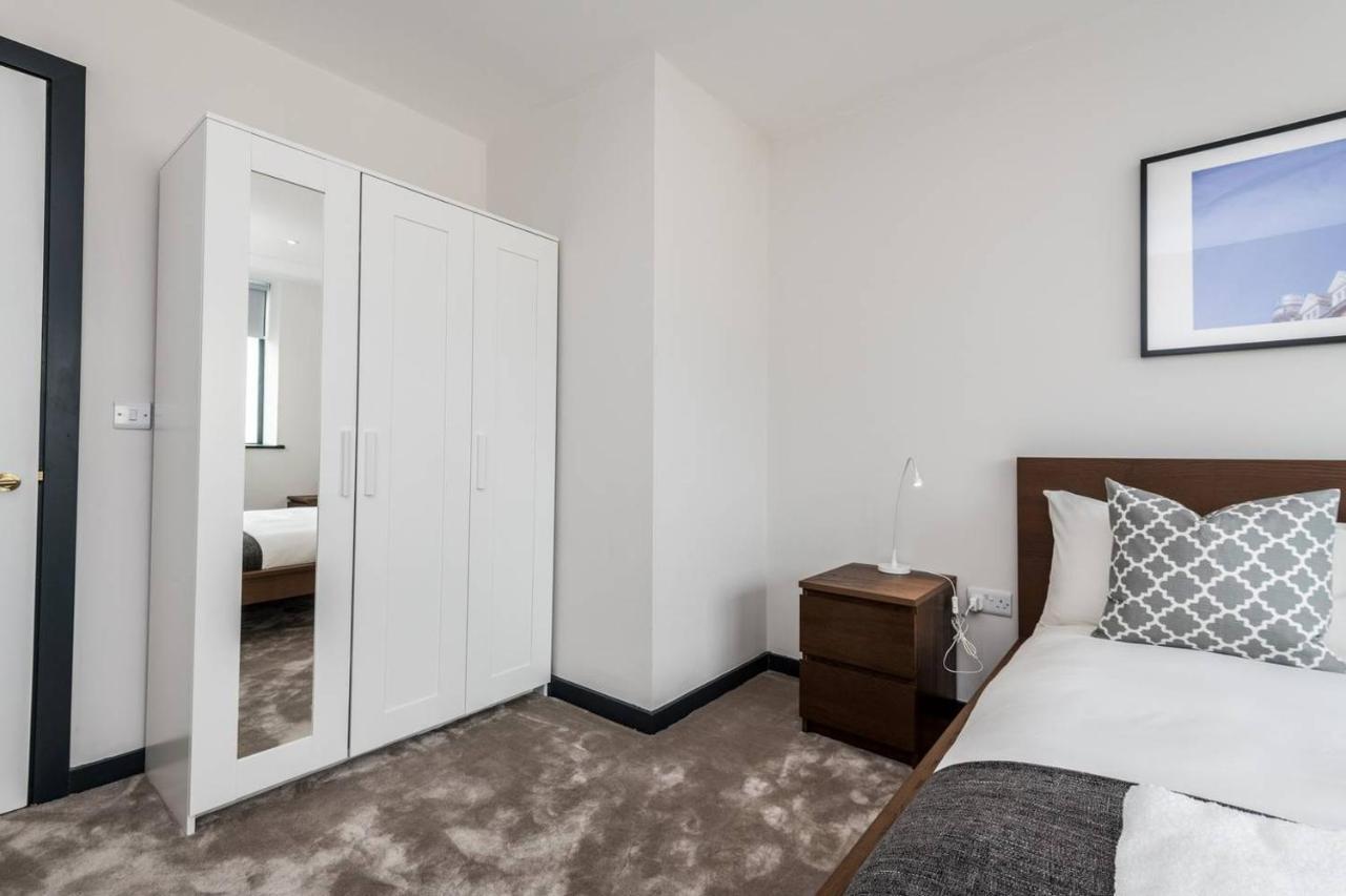 Waterfront Apartment With View Of Liver Building リヴァプール エクステリア 写真